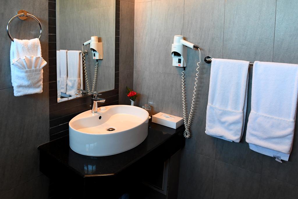 Al Olaya Suites Hotel Manamah Buitenkant foto